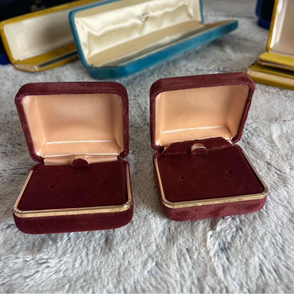 Vintage Elegant Velvet Jewelry Box Set of 8 Colorful - Picture 13 of 13